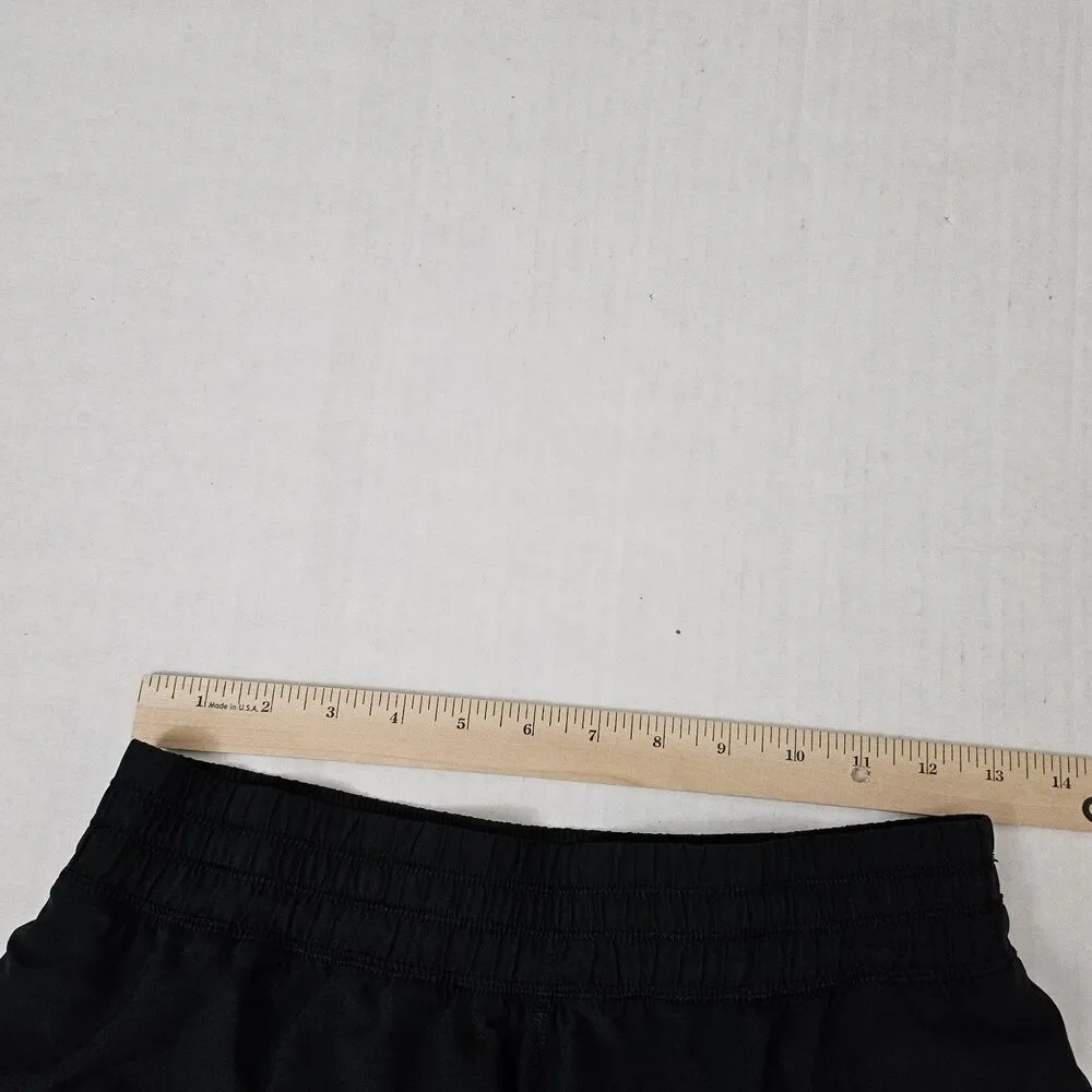 Lululemon Seek The Heat Shorts II 2.5” Black Womens 4‎ Swift Ultra Light Lined
